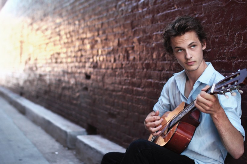 andrew-rubin-hi-res-press-photo-color